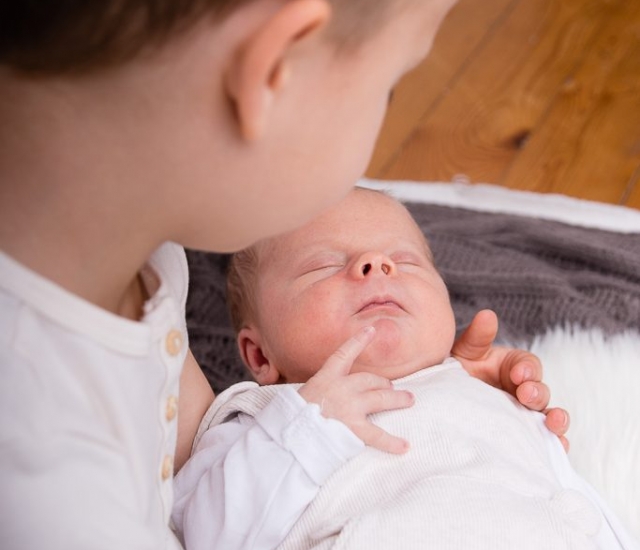 Babyfoto Newborn Geschwister Bilder Eichstätt und Weißenburg in Bayern