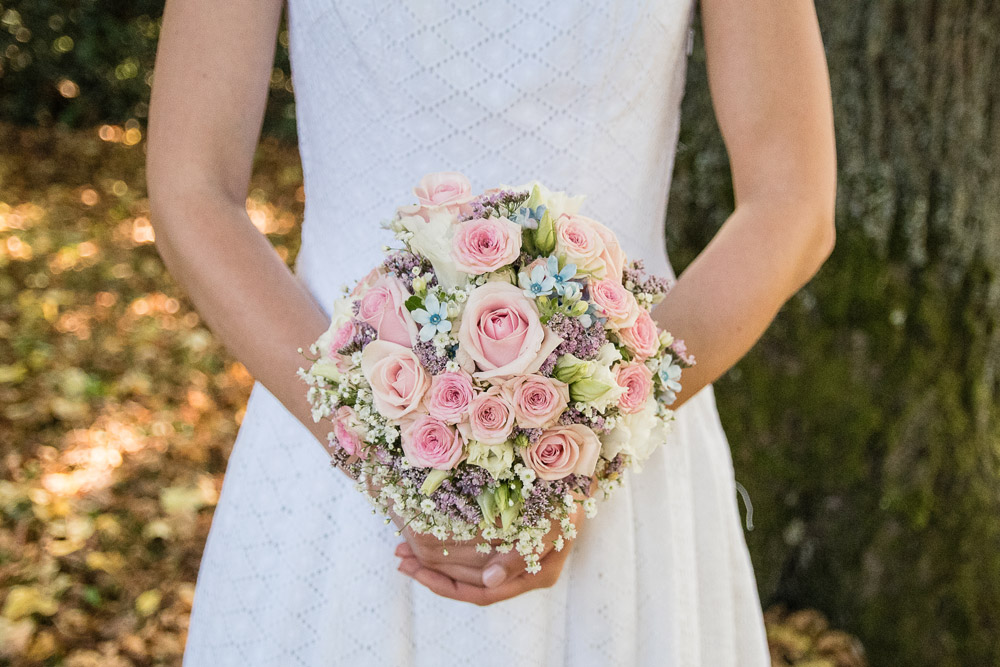 Brautstrauß rosa und hellblau von Blütenrausch Eichstätt